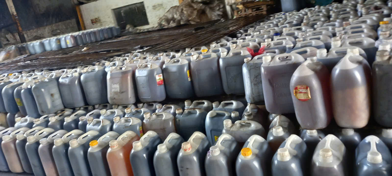 Dịch vụ thu mua dầu ăn thải tận nơi chuyên nghiệp